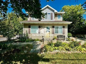 1435 University Ave in Des Moines, IA - Building Photo