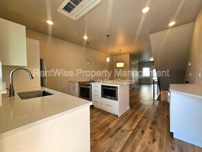 3541 N Waterhouse Ln in Garden City, ID - Building Photo - Building Photo