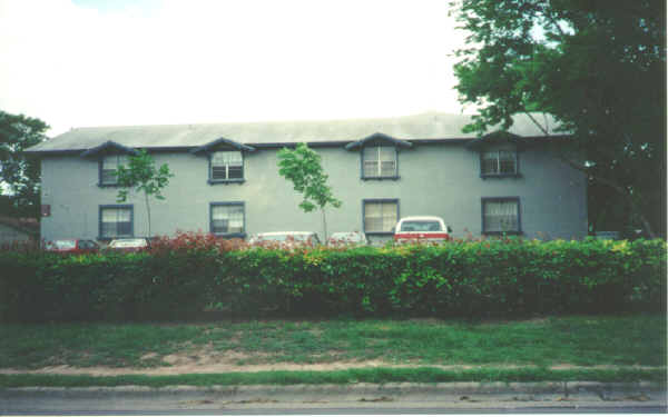 Wheless Manor Apartments in Austin, TX - Foto de edificio - Building Photo