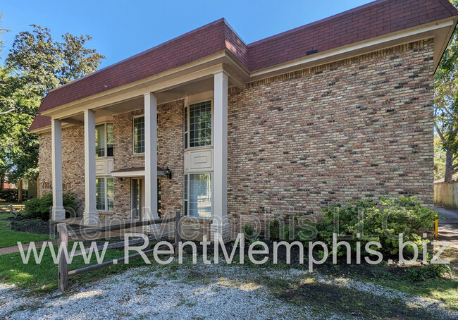 358 E Pkwy N in Memphis, TN - Building Photo - Building Photo