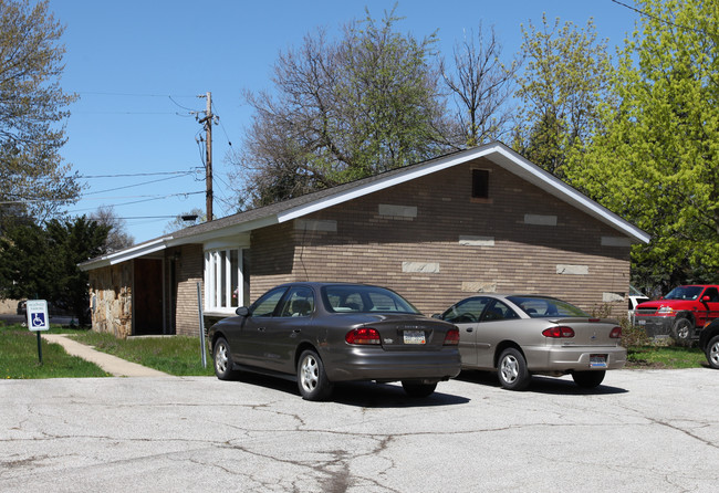 Walnut in Geneva, OH - Building Photo - Building Photo