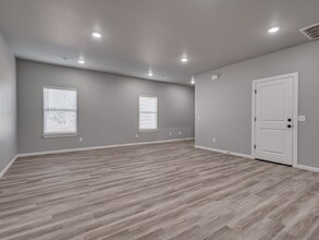 2803 Josie Cir in Oklahoma City, OK - Building Photo - Building Photo