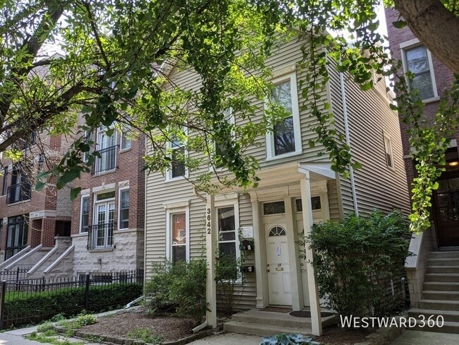 property at 3642 N Damen Ave