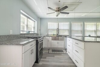 5557 Co Rd 352 in Keystone Heights, FL - Building Photo - Building Photo