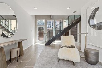 4206 Buena Vista St in Dallas, TX - Building Photo - Building Photo