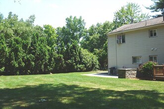 273 Forge Village Rd in Groton, MA - Building Photo - Building Photo