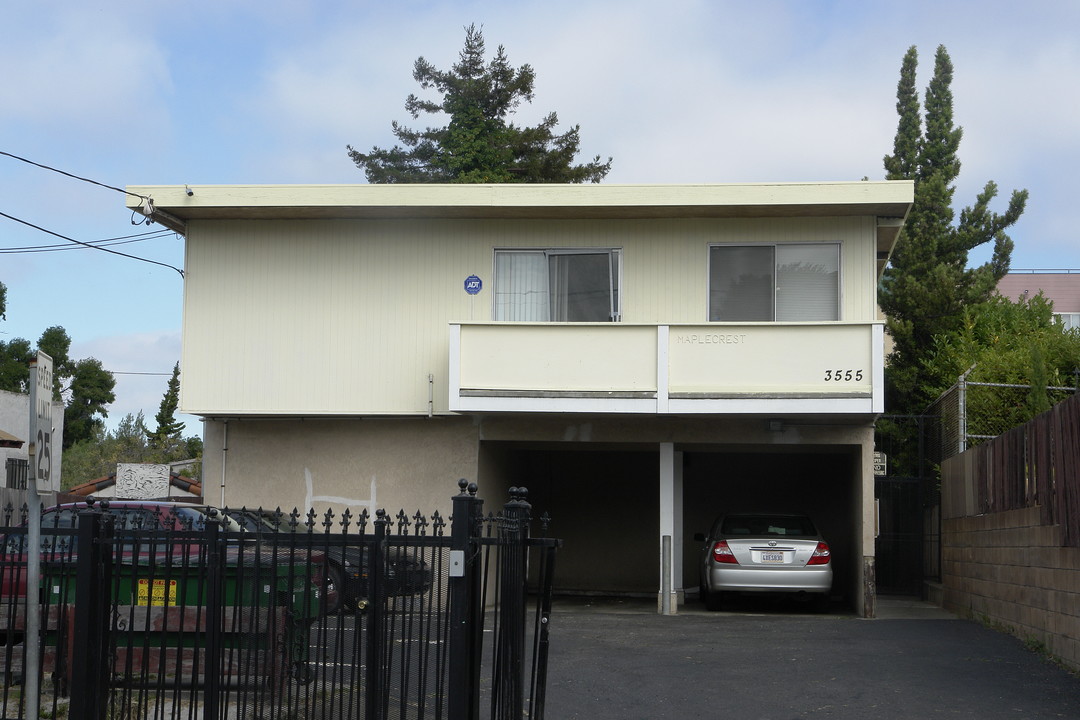 3555 Maple Ave in Oakland, CA - Building Photo