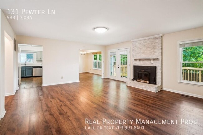 131 Pewter Ln in Stafford, VA - Building Photo - Building Photo