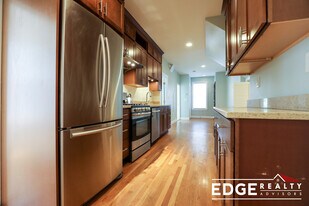 1526 Commonwealth Ave, Unit 1 in Boston, MA - Building Photo