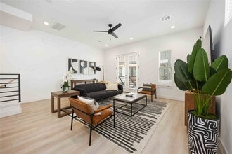1931 Johanna Dr in Houston, TX - Building Photo - Building Photo