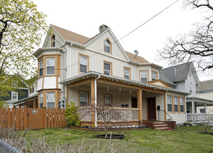 517 1st Ave in Asbury Park, NJ - Foto de edificio - Building Photo