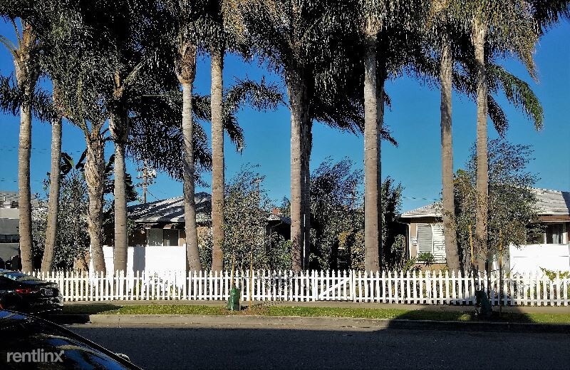 2224 S Carmelina Ave in Los Angeles, CA - Foto de edificio