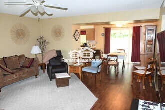 10005 W Pleasant Valley Rd in Sun City, AZ - Building Photo - Building Photo