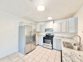 33030 Shifting Sands Trail in Cathedral City, CA - Building Photo