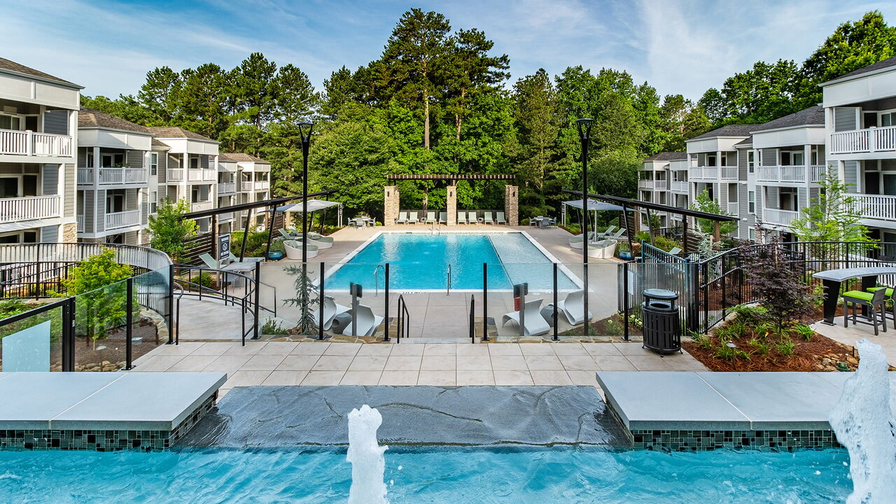 Cortland East Cobb in Marietta, GA - Foto de edificio