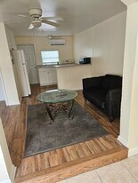 115 Palm St in Lantana, FL - Building Photo