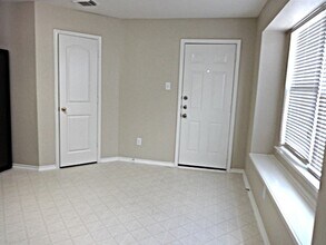 9510 Narnia Springs Ct in Houston, TX - Foto de edificio - Building Photo