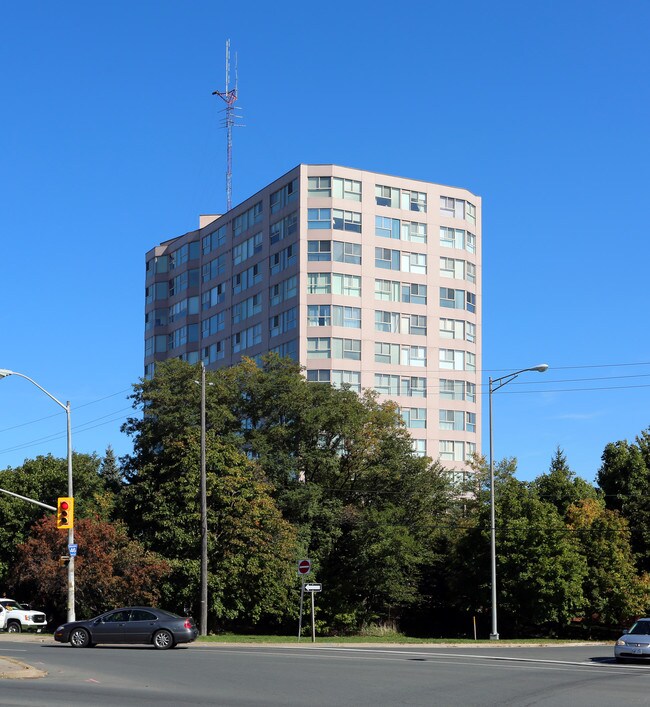 7 Gale Cres
