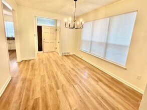 738 Walnut Woods Cove N in Memphis, TN - Building Photo - Building Photo