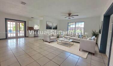2100 N 62nd Ave in Hollywood, FL - Building Photo - Building Photo