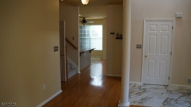 46 Gordon Cir in Parsippany Troy Hills, NJ - Building Photo - Building Photo