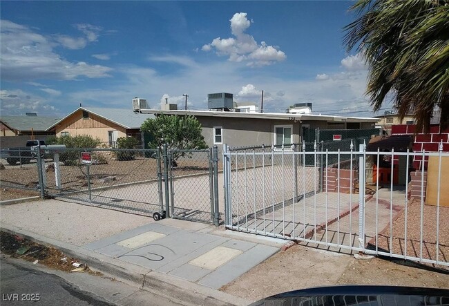 710 N 10th St in Las Vegas, NV - Building Photo - Building Photo