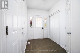 306 Tabaret St in Ottawa, ON - Building Photo - Building Photo