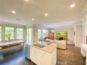 103 Bianco in Irvine, CA - Building Photo - Building Photo