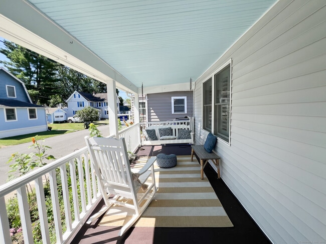 7 Willow St in Milford, CT - Building Photo - Building Photo