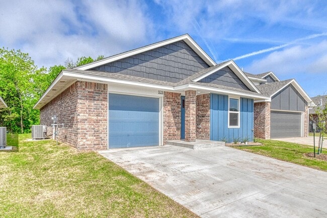 928 Varenna Ct in Norman, OK - Building Photo - Building Photo