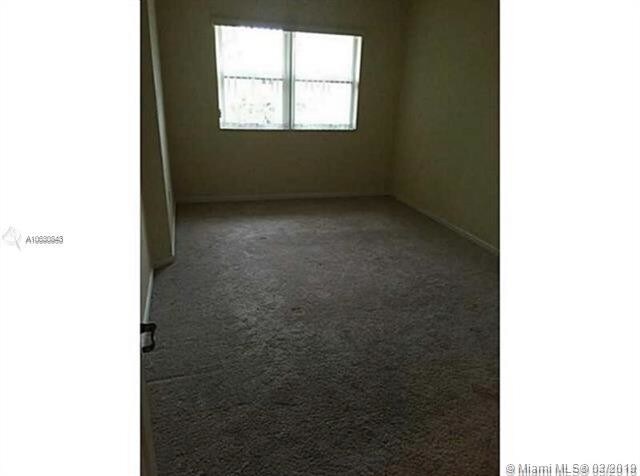 8620 NW 97th Ave-Unit -209 in Medley, FL - Foto de edificio - Building Photo