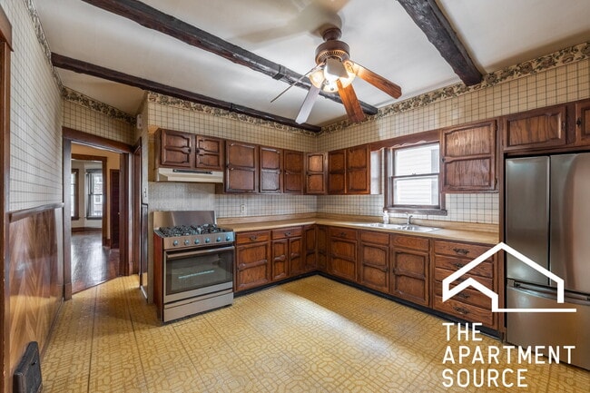property at 5311 W Berenice Ave