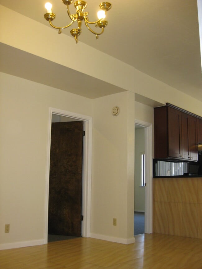 1470 12th Ave, Unit 1470A 12th Ave in San Francisco, CA - Building Photo - Building Photo