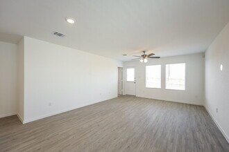 3316 Mound Rdg in New Braunfels, TX - Building Photo - Building Photo