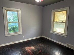 2200 S 12th St in Springfield, IL - Building Photo - Building Photo