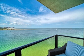 450 S Gulfview Blvd in Clearwater, FL - Building Photo - Building Photo