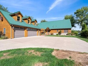 1905 E 750 S in Wolcottville, IN - Building Photo - Building Photo