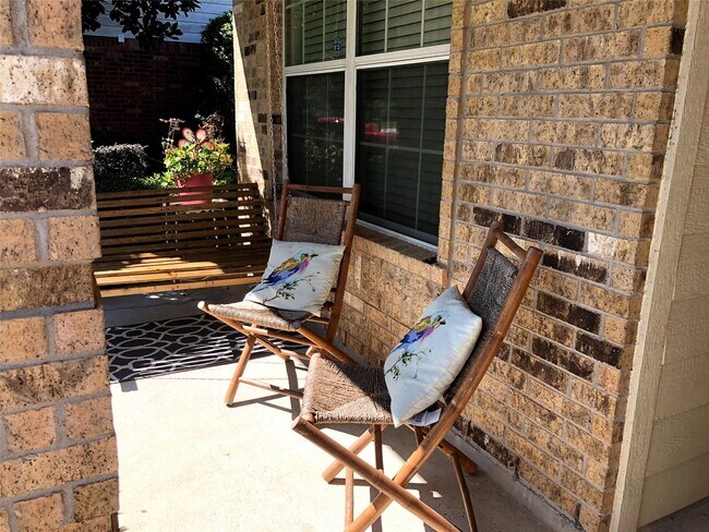 property at 4611 Pin Oak Creek Ln