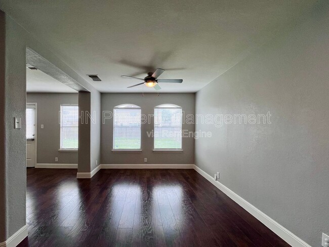 8734 Snow Goose in San Antonio, TX - Building Photo - Building Photo