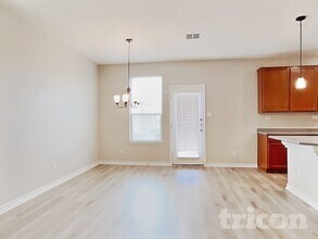 2631 Green Leaf Way, Unit 3113 in San Antonio, TX - Building Photo - Building Photo