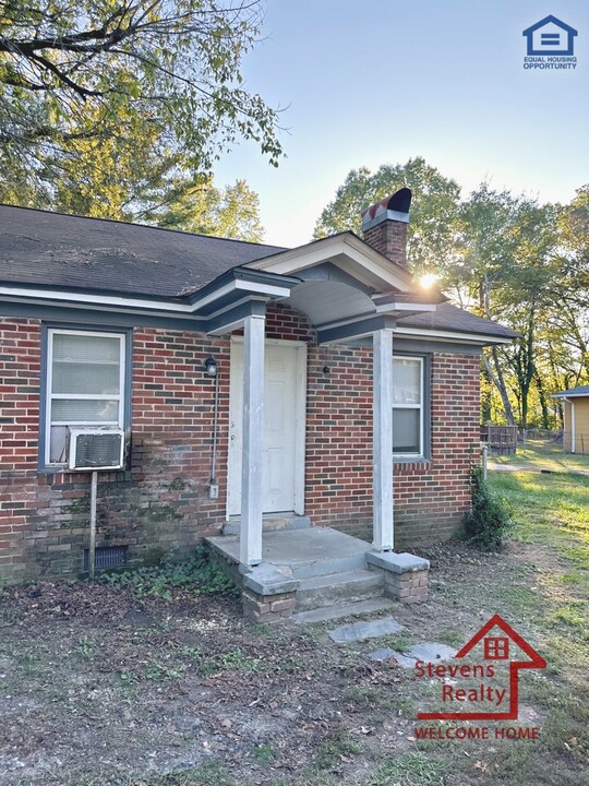 4816 Tomahawk Trail in Chattanooga, TN - Building Photo