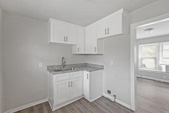 8402 Brockton St in Houston, TX - Building Photo - Building Photo