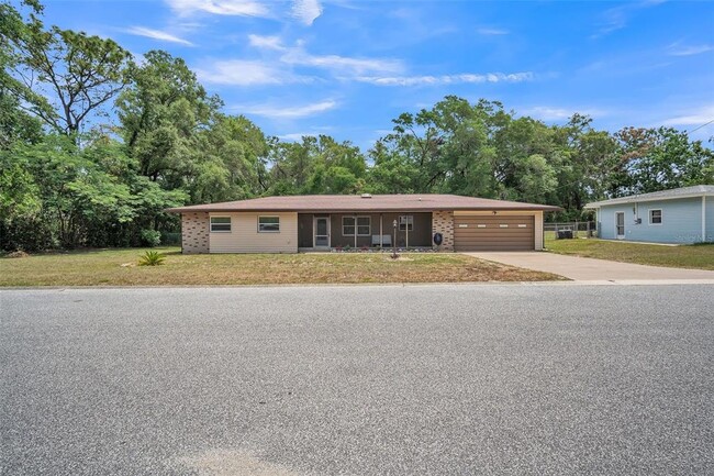 property at 914 Stanford Terrace