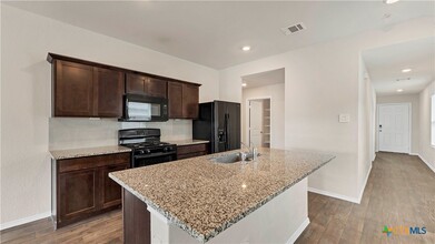 156 Calgary Ln in San Marcos, TX - Building Photo - Building Photo