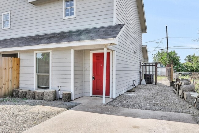 2156 Hopper Rd, Unit A in Houston, TX - Building Photo - Building Photo