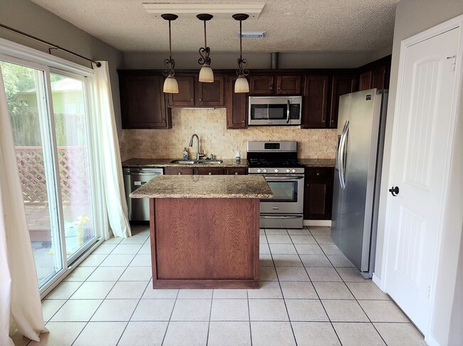 property at 2402 Chestnut Mills Rd