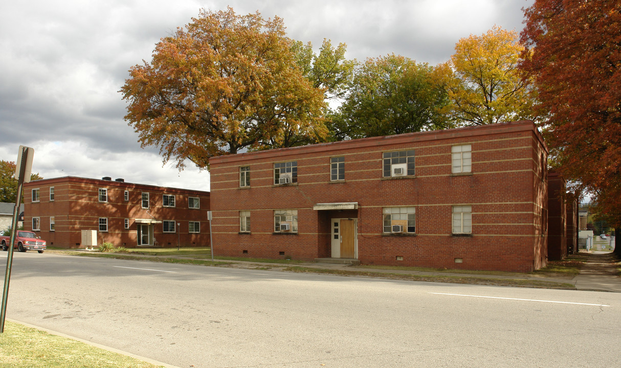 961 Washington Ave in Huntington, WV - Foto de edificio