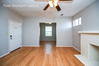 2610 Woodburn Ave in Cincinnati, OH - Building Photo - Building Photo