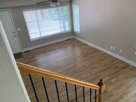 1521 Laurenwood Way in Littleton, CO - Building Photo