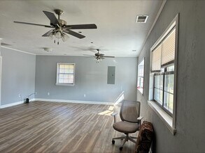 1852 Hopkins Dr in Tallahassee, FL - Building Photo - Building Photo